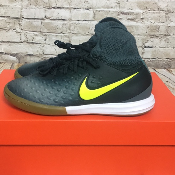 nike magistax proximo ii ic